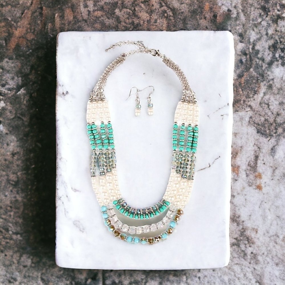 20163  Beaded Necklace & Earrings
